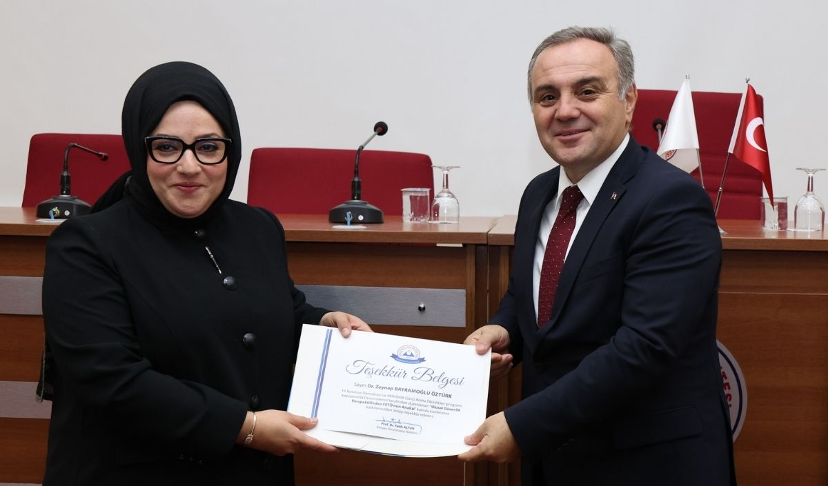 Erüde Çarpıcı Konferans (6)