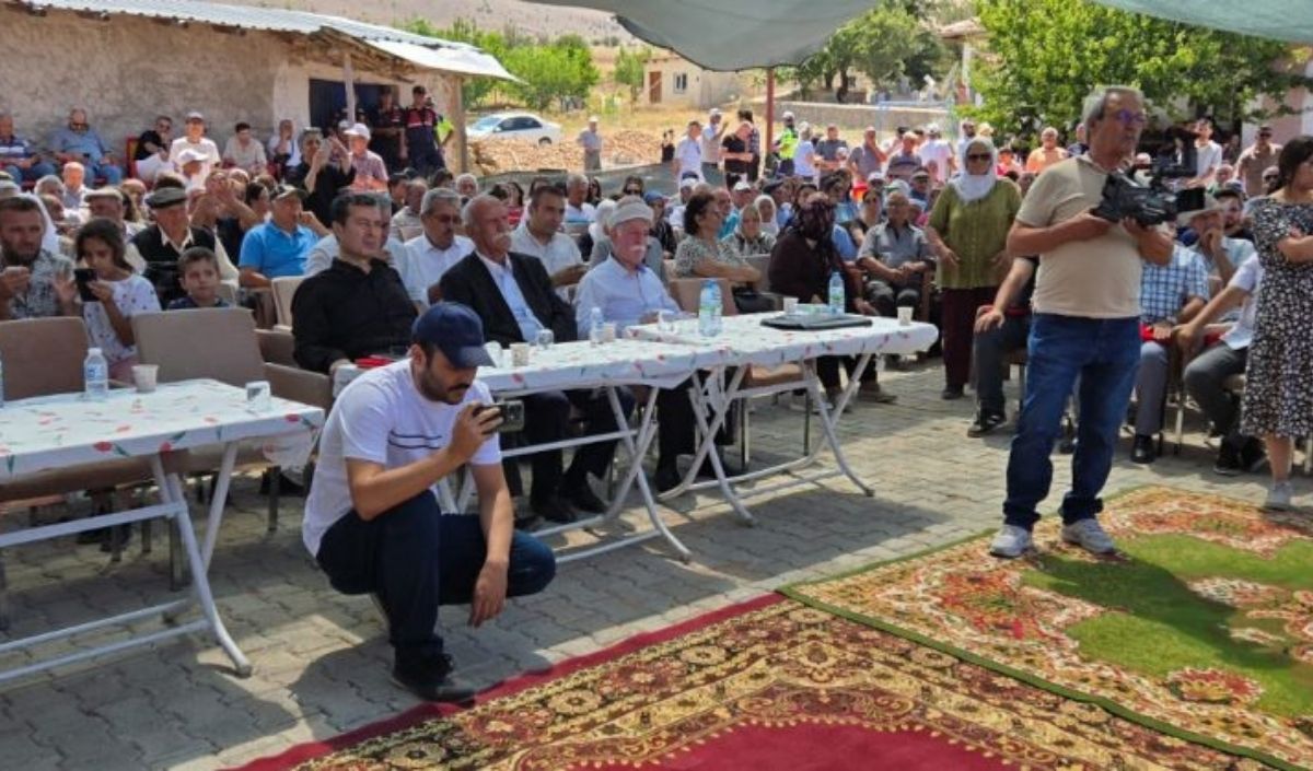 Felahiye Ilçesine Bağlı Acırlı Köyü (1)