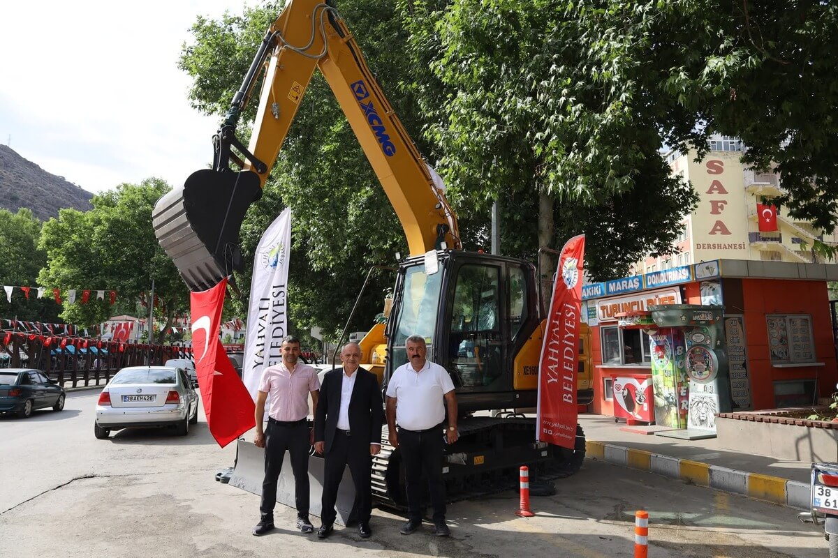 iş makinesi