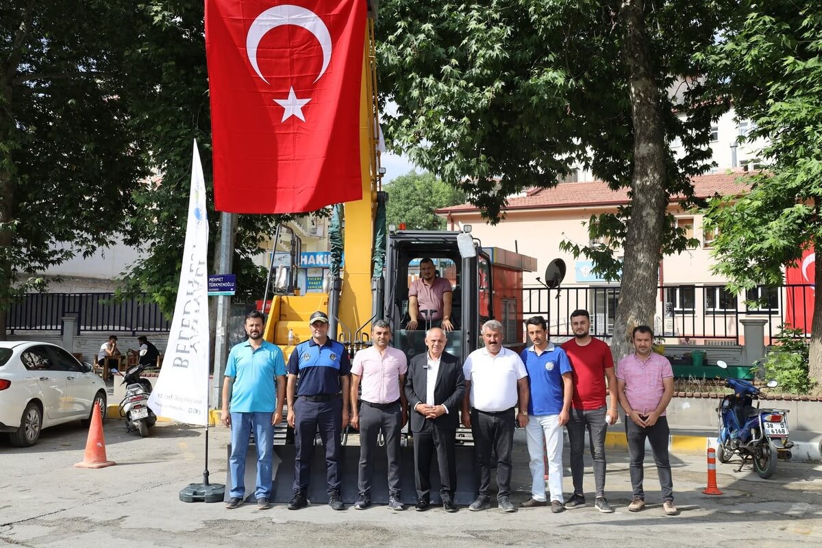 iş makinesi