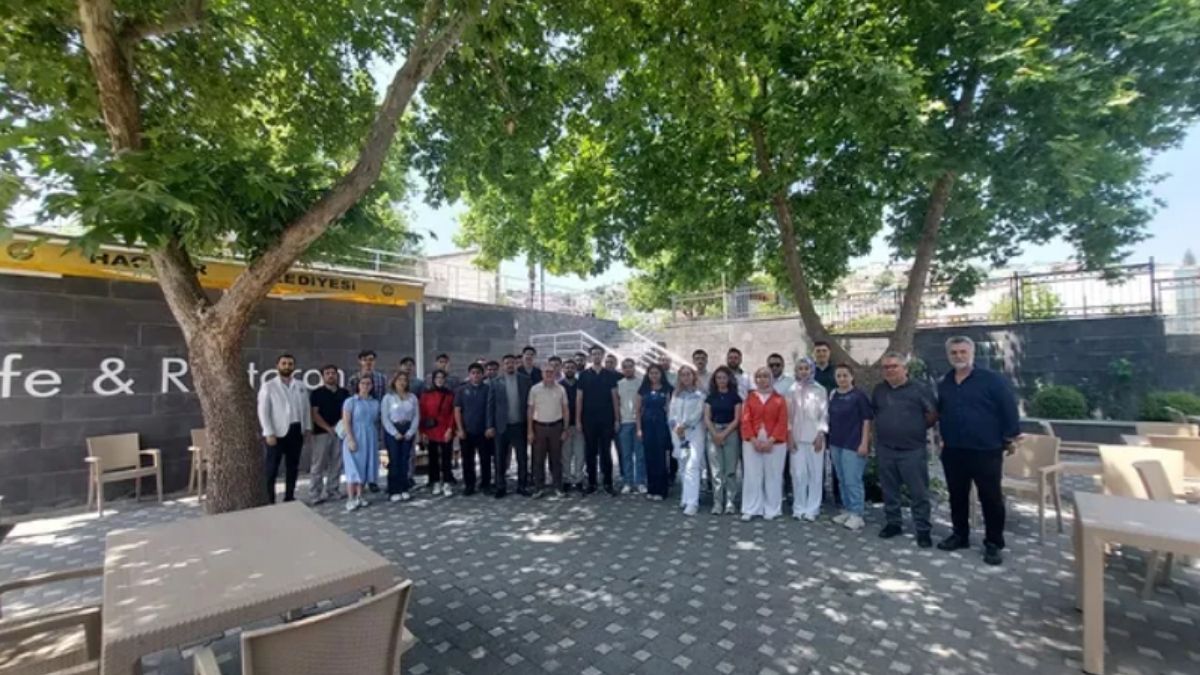 Hacılarlı Genç İş Adamları (1)