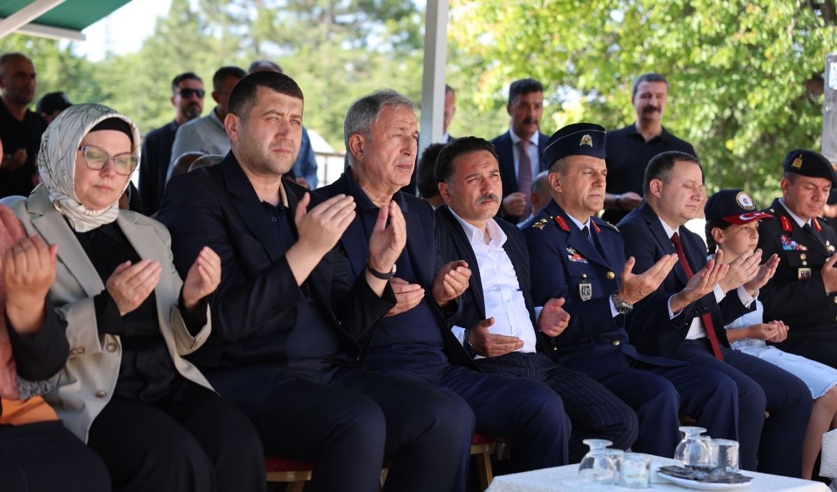 Hulusi Akar (3)-1