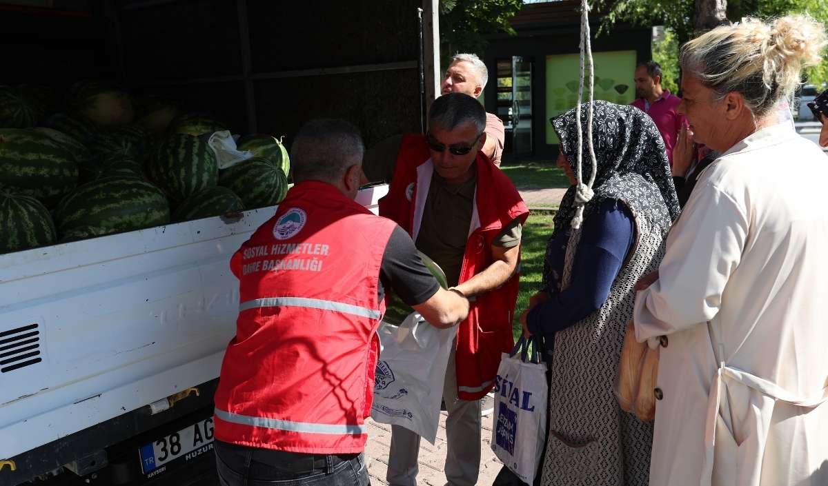 Karpuz Dağıtıldı (2)