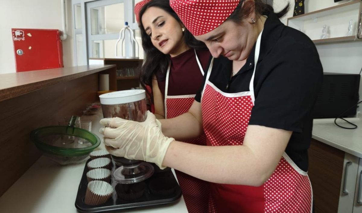 Kayseri’de Fark Yaratan Eğitim Projesi! Hem Üretim Hem Satış! (4)