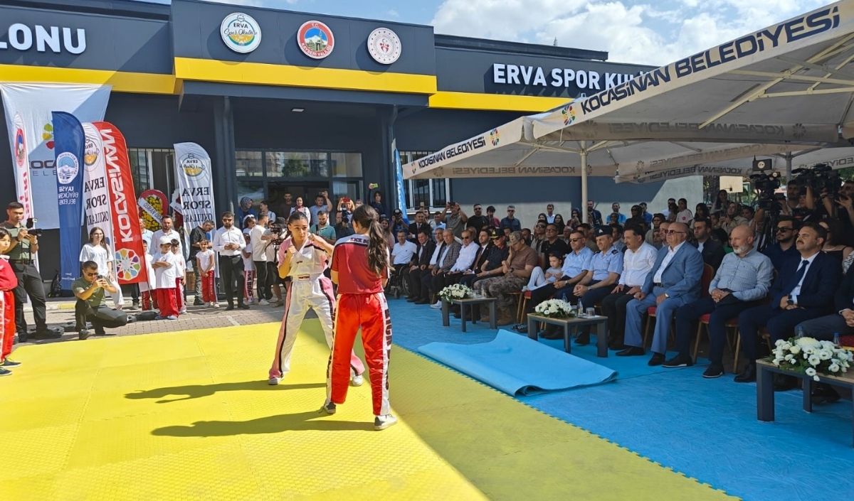 Kayseri’de Gençliğe Büyük Yatırım 56. Erva Spor Okulu Törenle Açıldı (2)