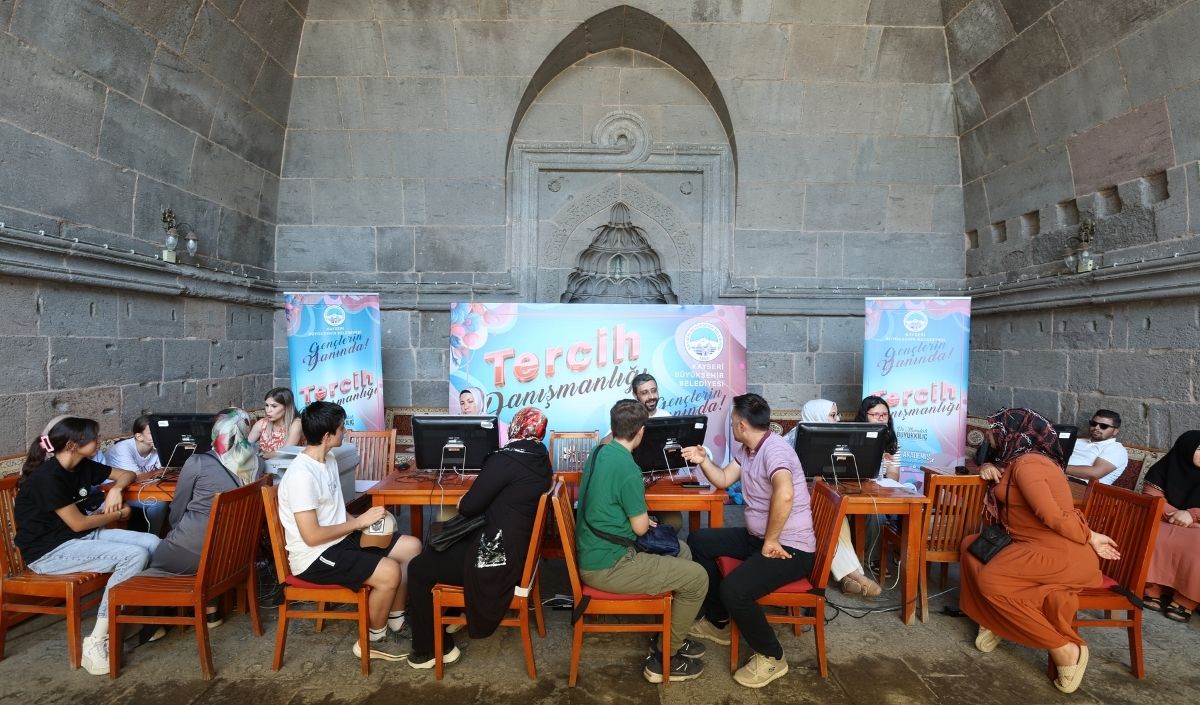Kayseri’de Lgs Tercihleri Için Harekete Geçildi! (4)