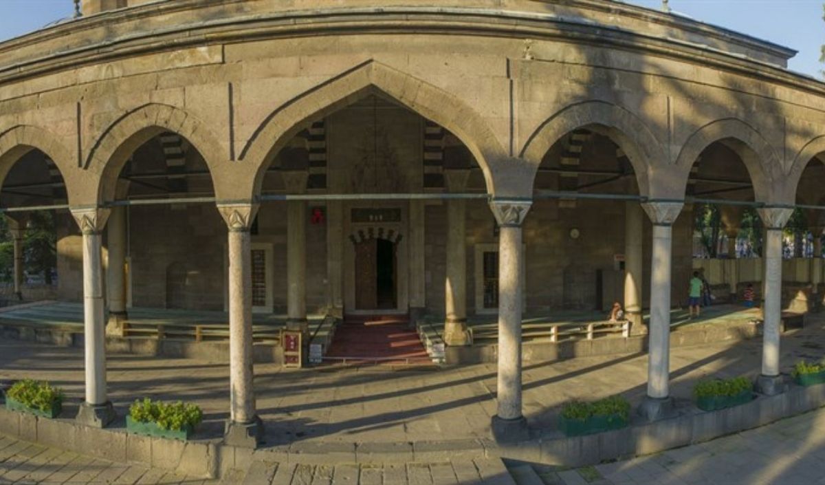 Kurşunlu Camii (1)