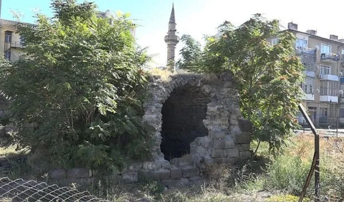 Nadire Ana Manşet (26)