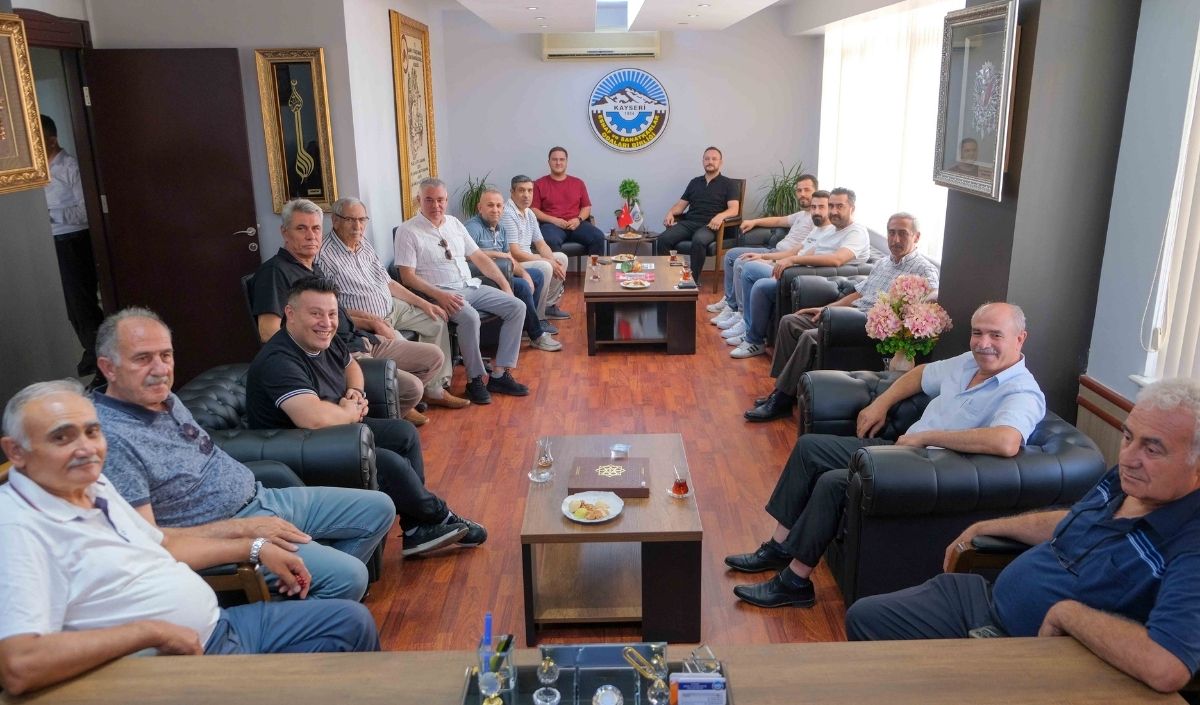 Nur Demi̇r (2)-4