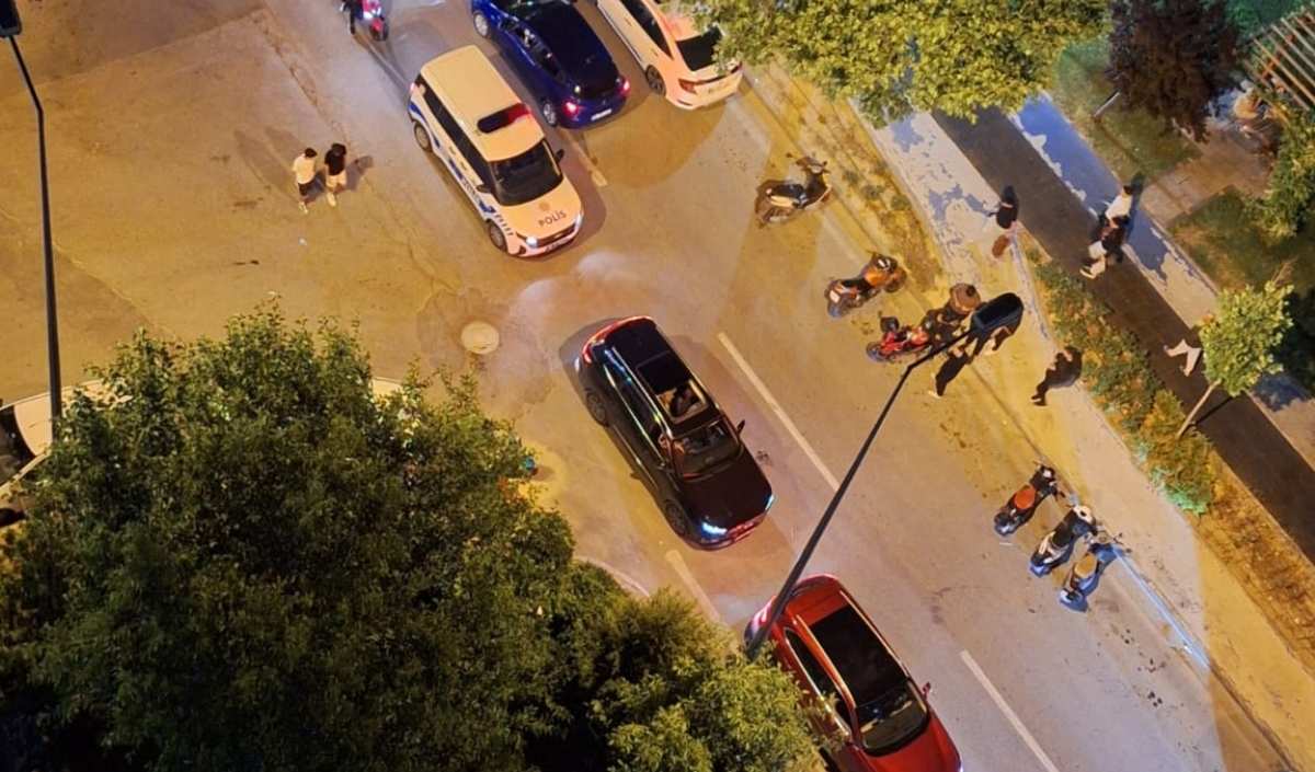 O Park Gençlerin Ve Polislerin Odak Noktası Oldu!