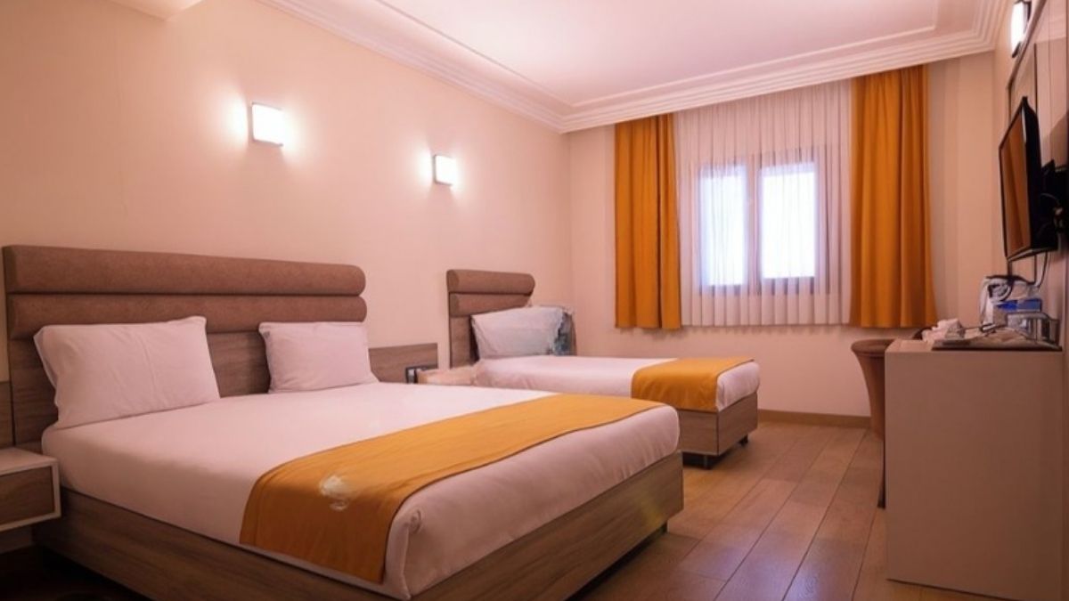 Otel Pahalı (2)