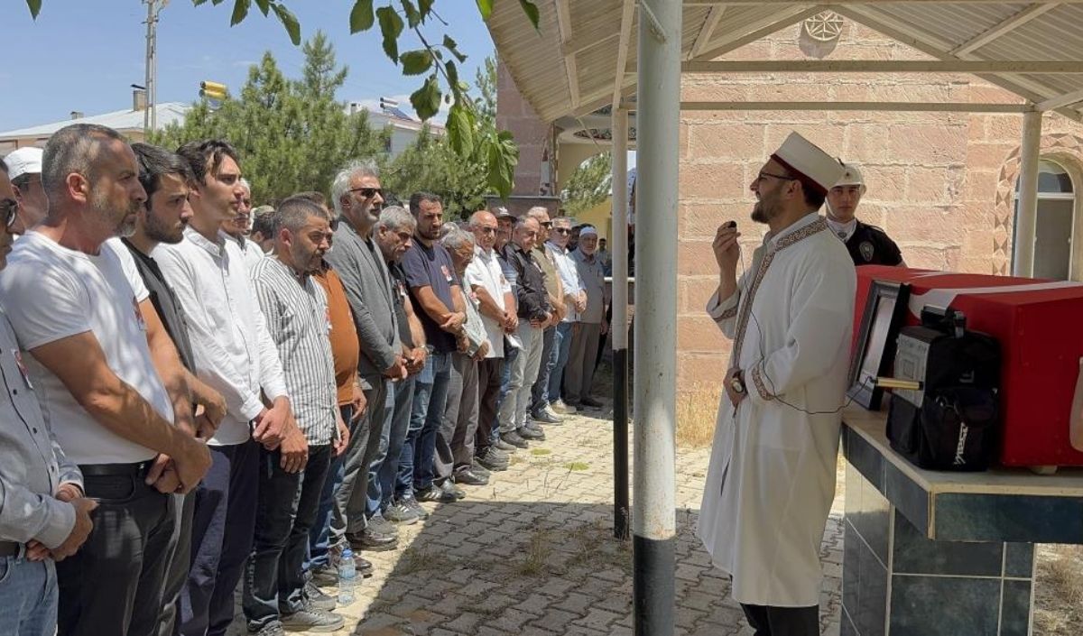 Polis Memuru Son Yolculuğuna Uğurlandı (1)