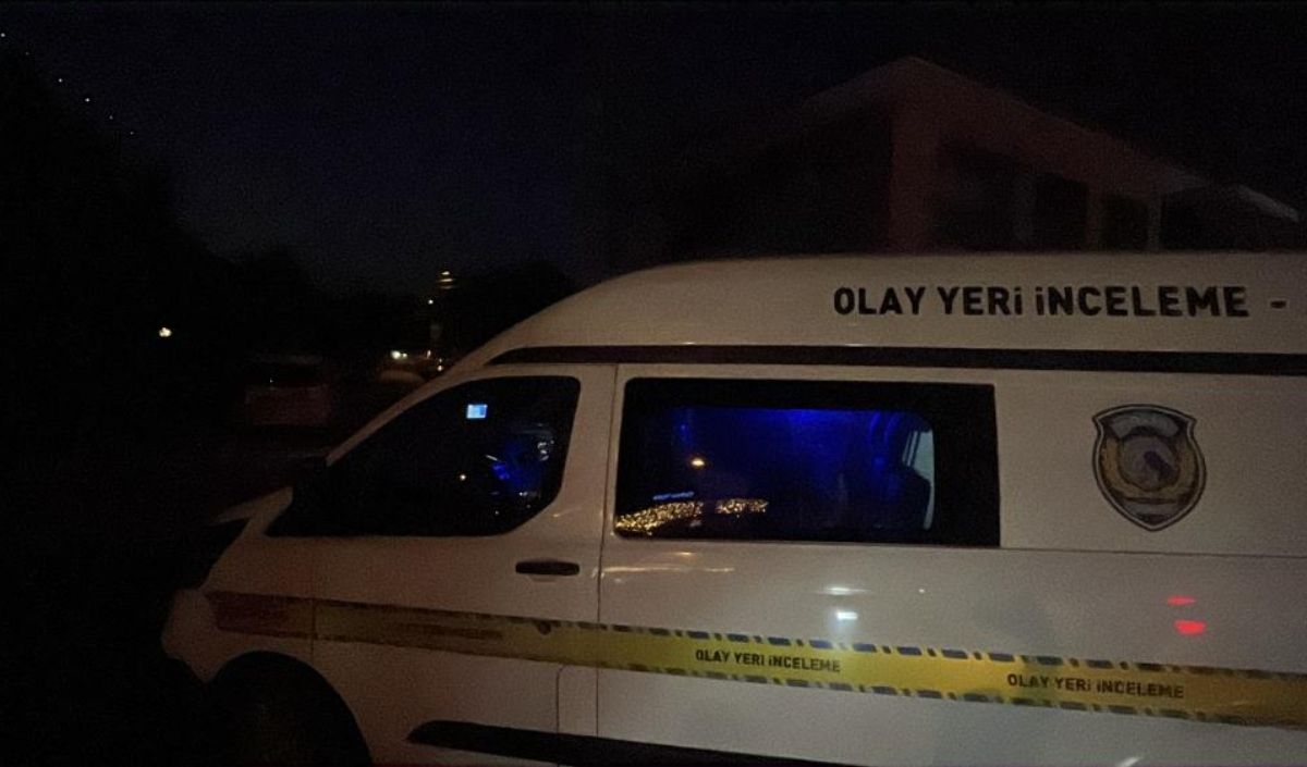 Sokak Ortasında Tüfekli Saldırı! 2 Kişi Yaralandı! (1)