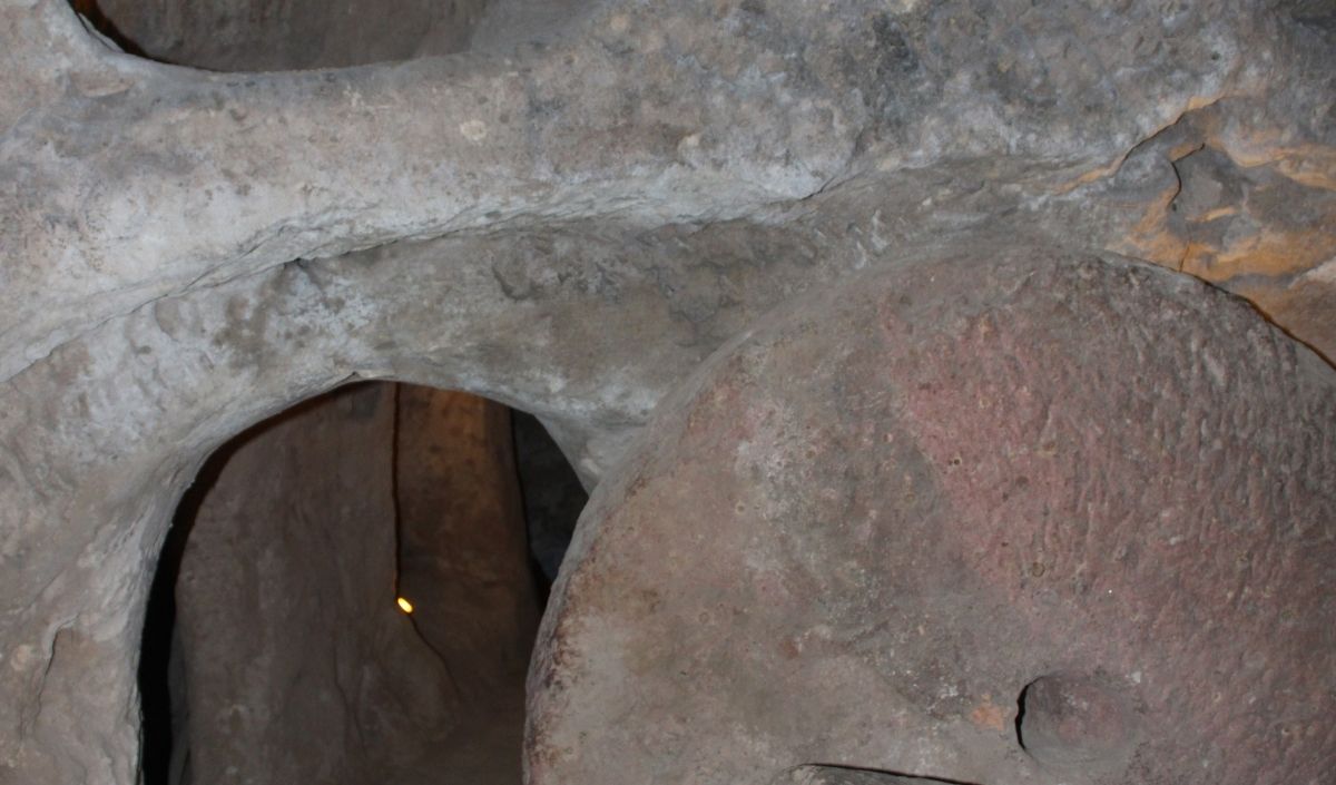 Yeralti Şehri̇ (2)