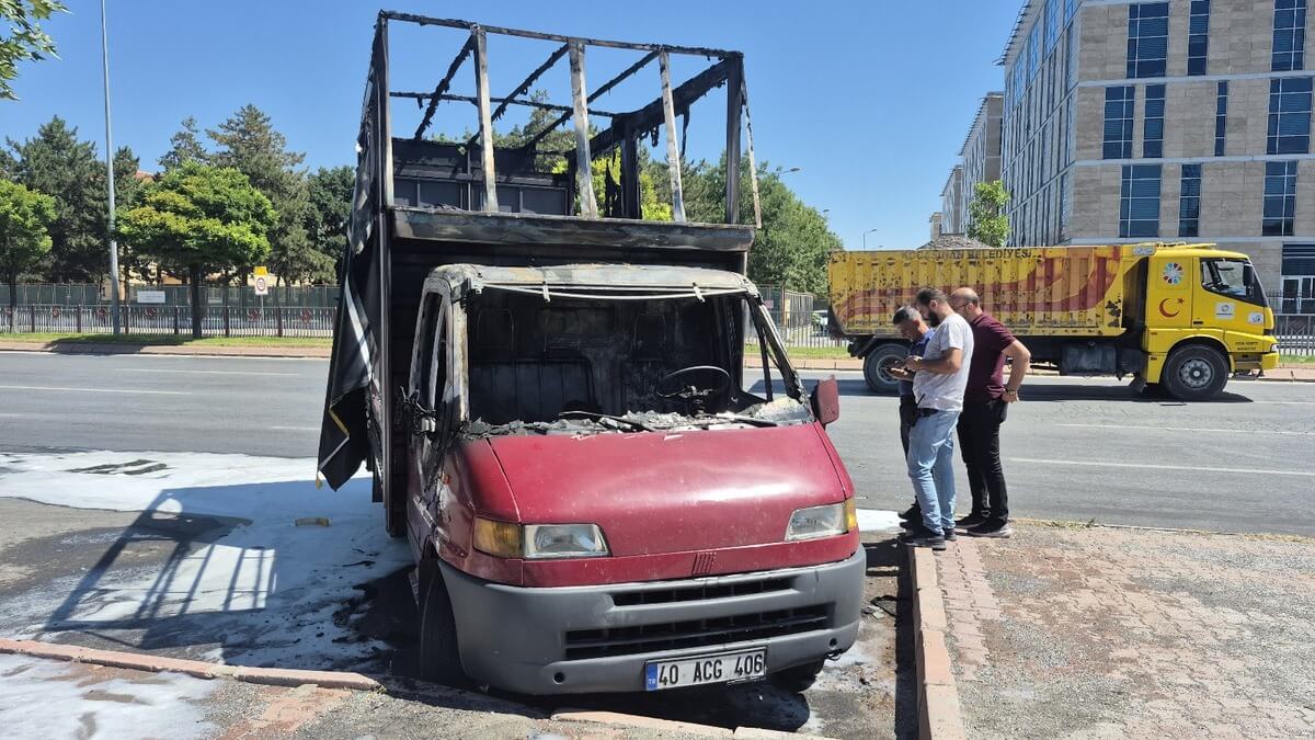 protesto yangın