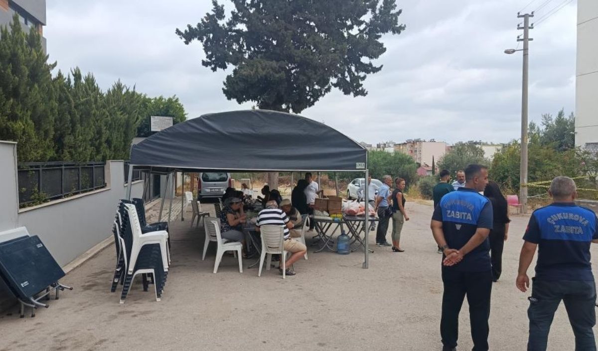 3 Katlı Apartmanın Merdiveni Çöktü (3)