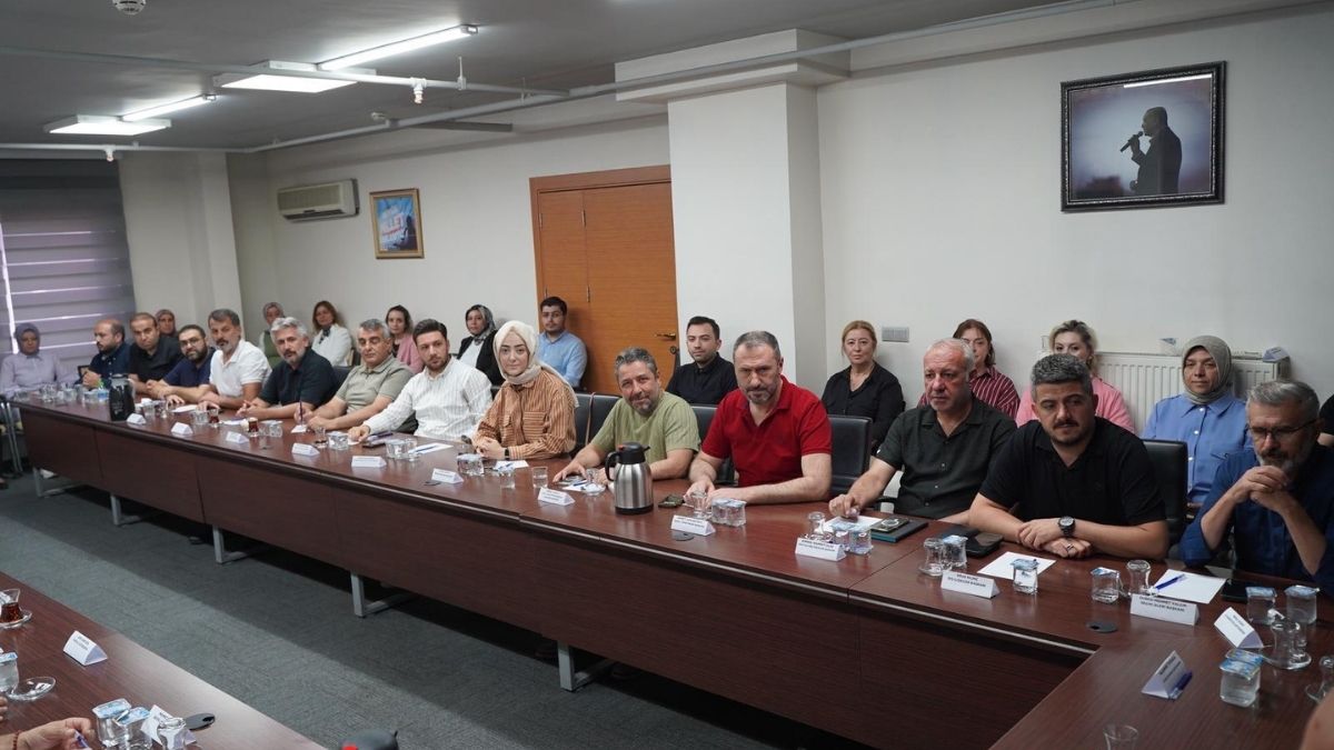 Ak Parti Kayseri Teşkilatında Kapsamlı Istişare Toplantısı Gerçekleşti (4)