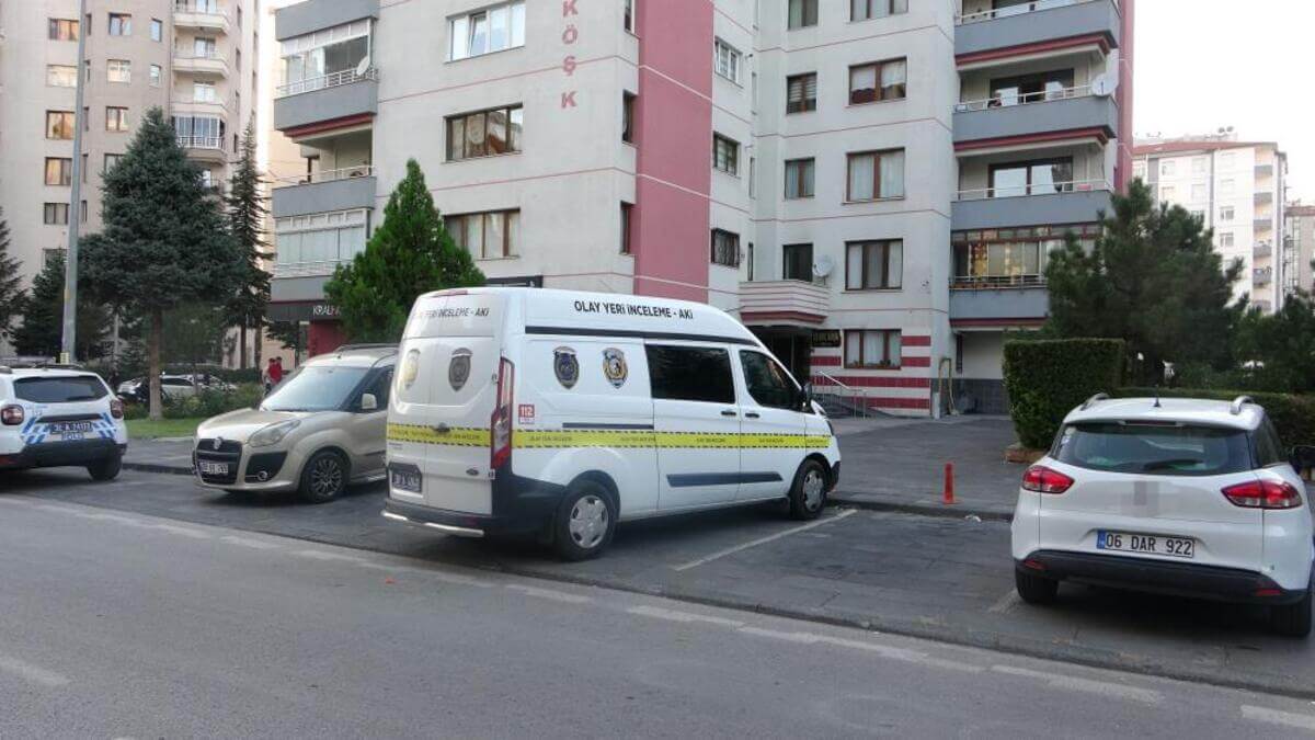 eşini ölü buldu