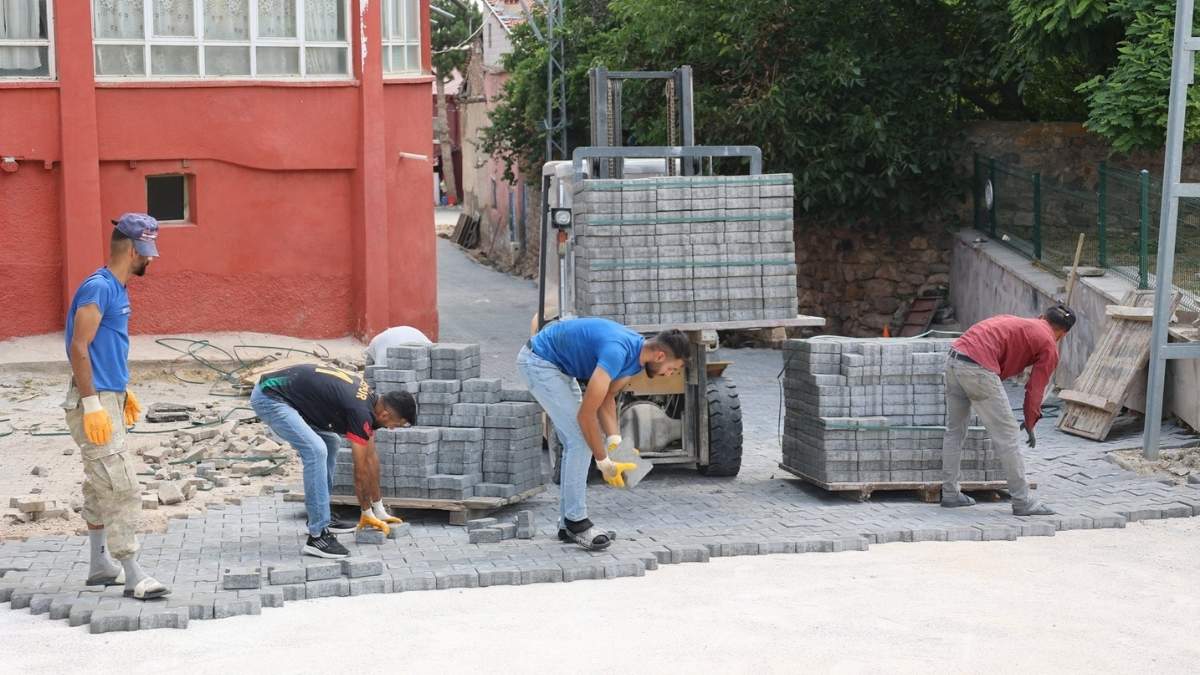 Bünyan Yol Yapi Çalişmasi (1)