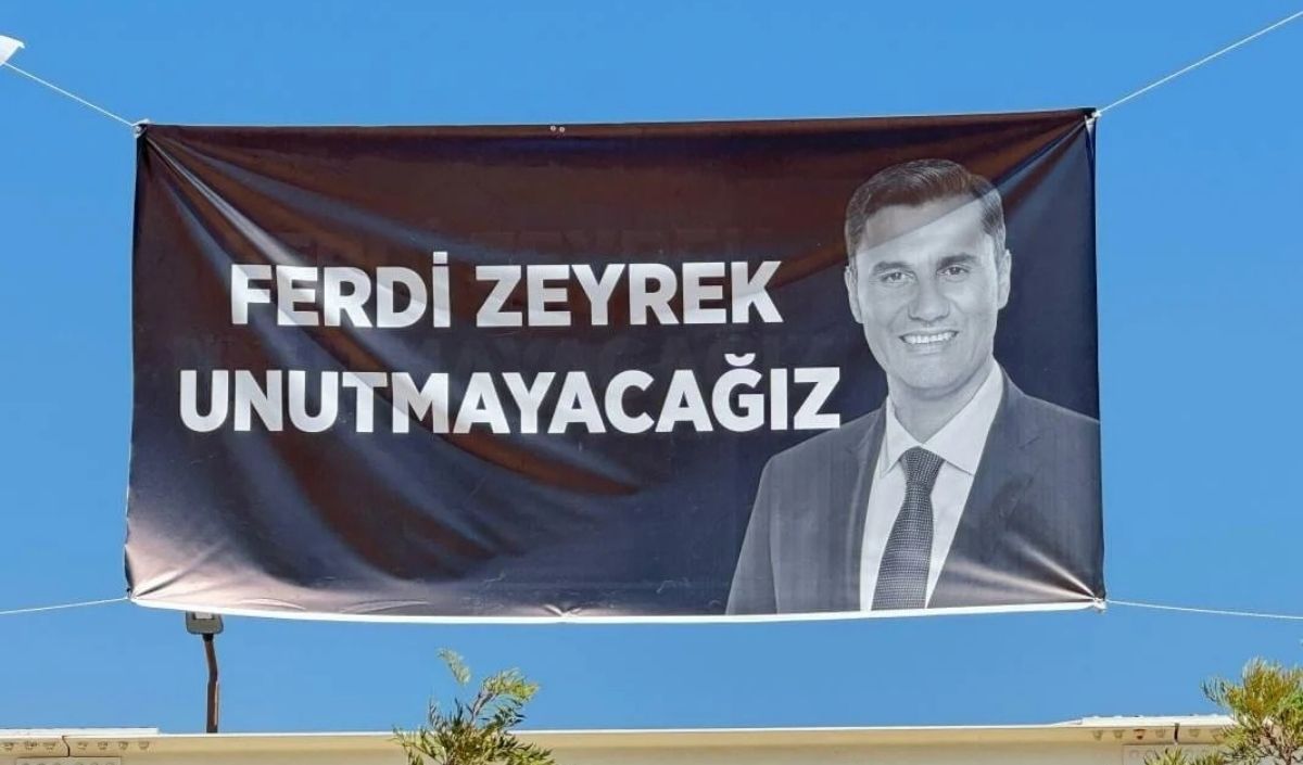 Chp Mitingine Çerçioğlu Pankartları Damga Vurdu! “Halktan Aldın, Saraya Sattın” (1)-1