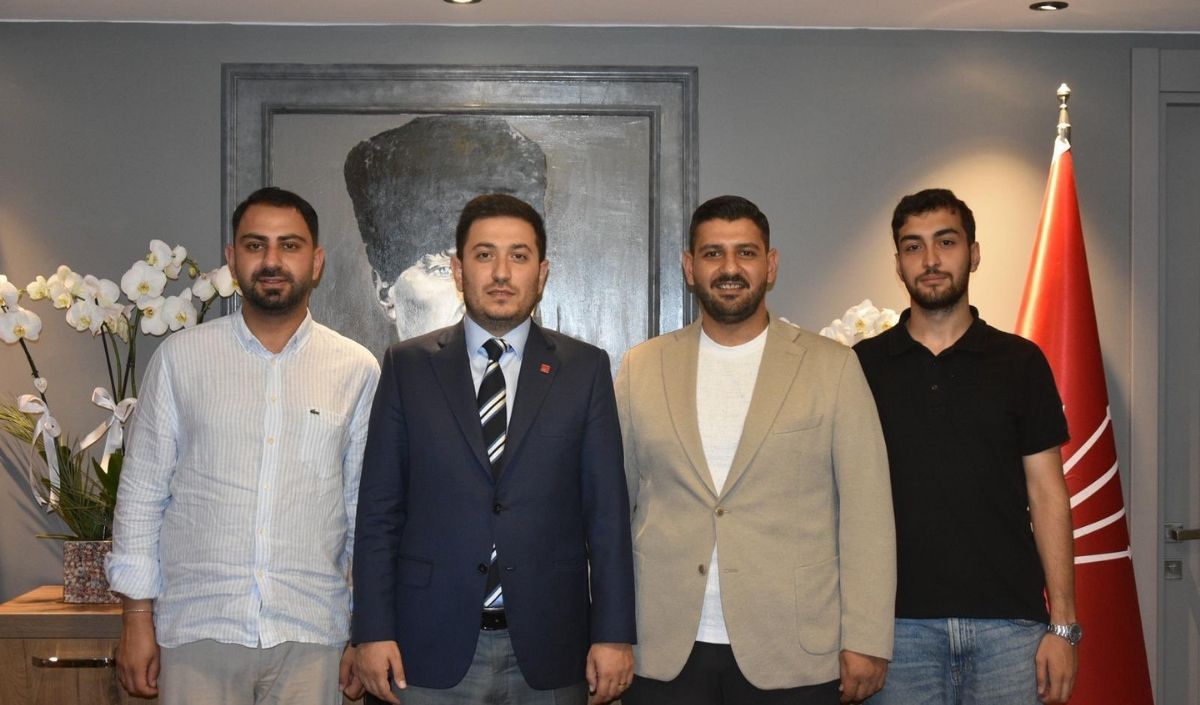 Chp’den Ak Partiye Geçiş Krizi! 6 Gençlik Kolları Başkanını Görevden Aldı (1)