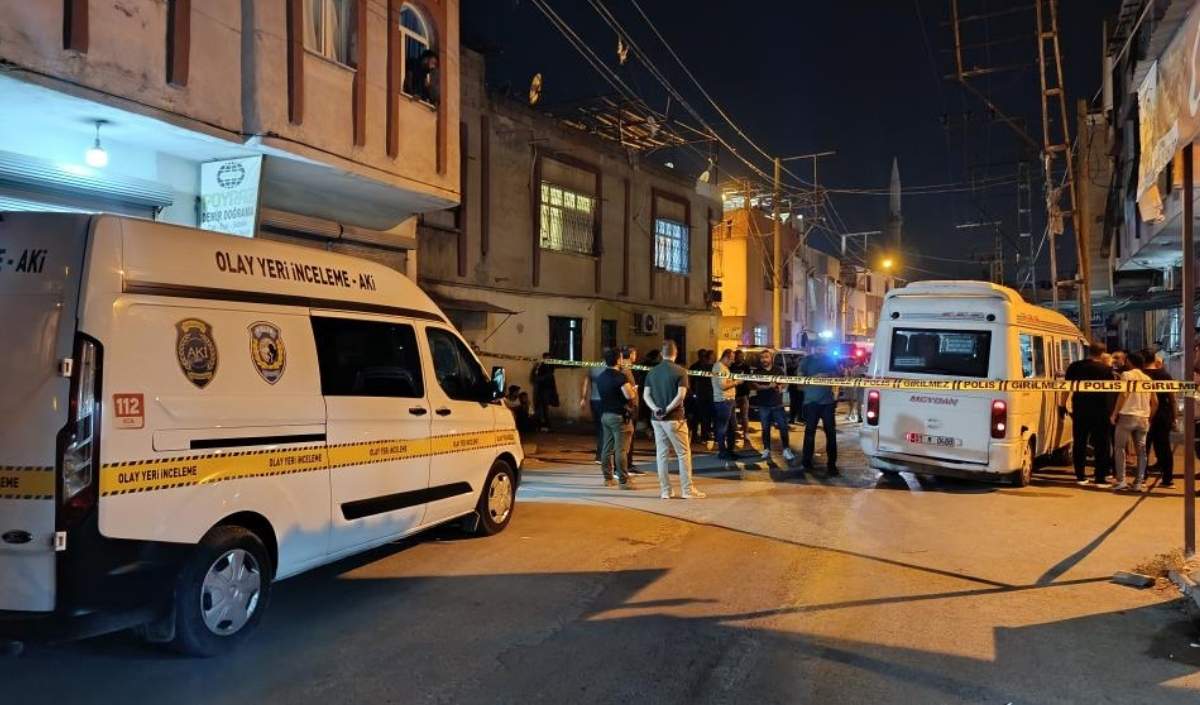 Dolmuşa Silahlı Saldırı Sürücü 600 Metre Daha Sürdü Ama Kurtarılamadı (3)