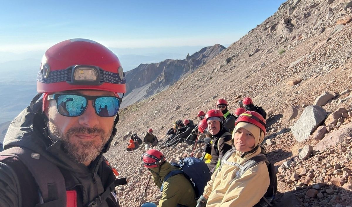 Erciyes’te Zirve Heyecanı! 3 Bin 917 Metrede Eşsiz Manzara (2)