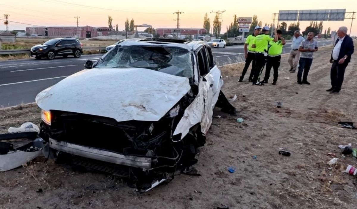 Gurbetçi Ailenin Otomobili Takla Attı! 1 Ölü, 4’Ü Ağır Yaralı (1)