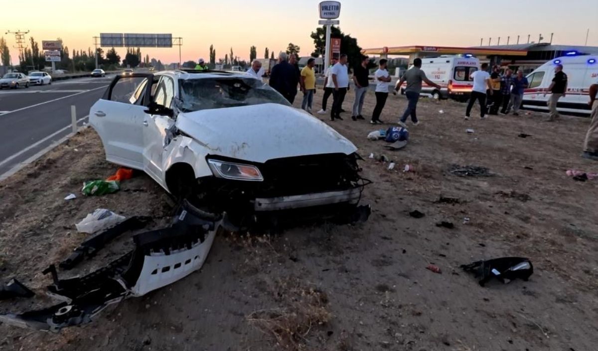 Gurbetçi Ailenin Otomobili Takla Attı! 1 Ölü, 4’Ü Ağır Yaralı (4)