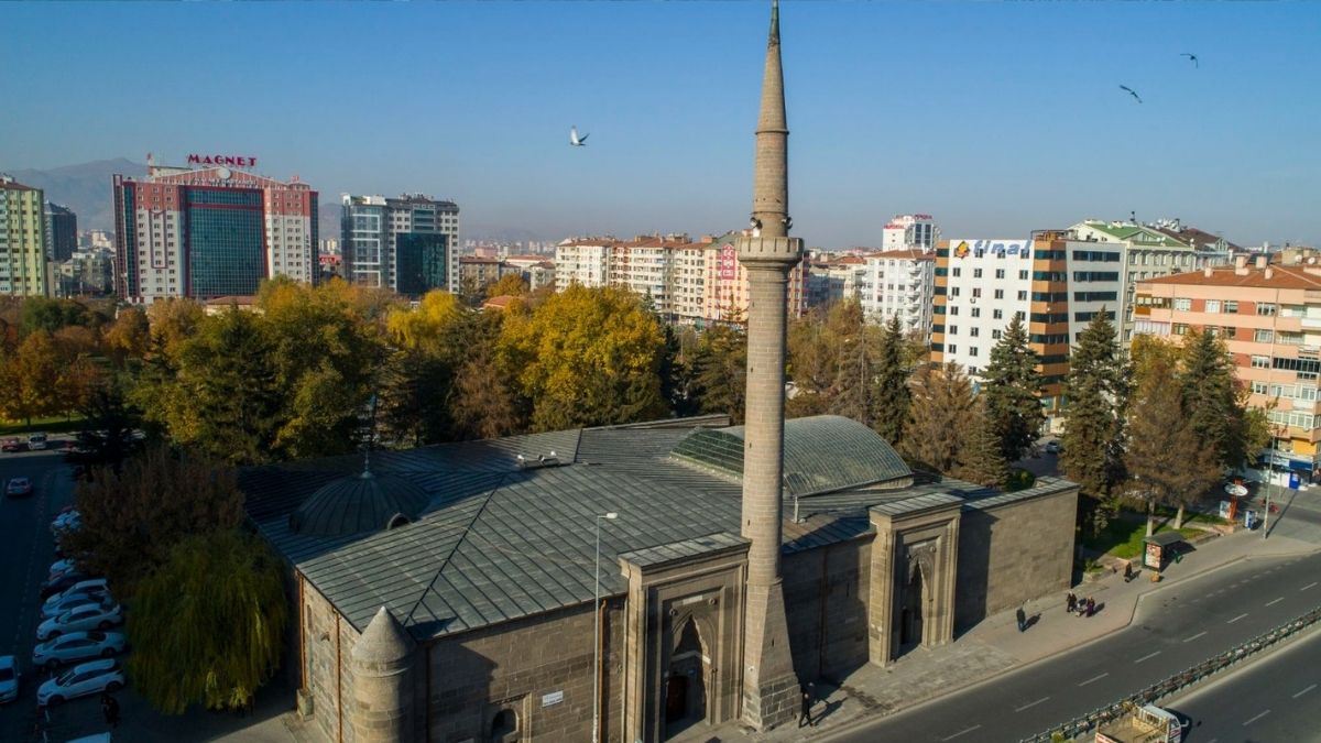 kayseride selçuklu eserleri