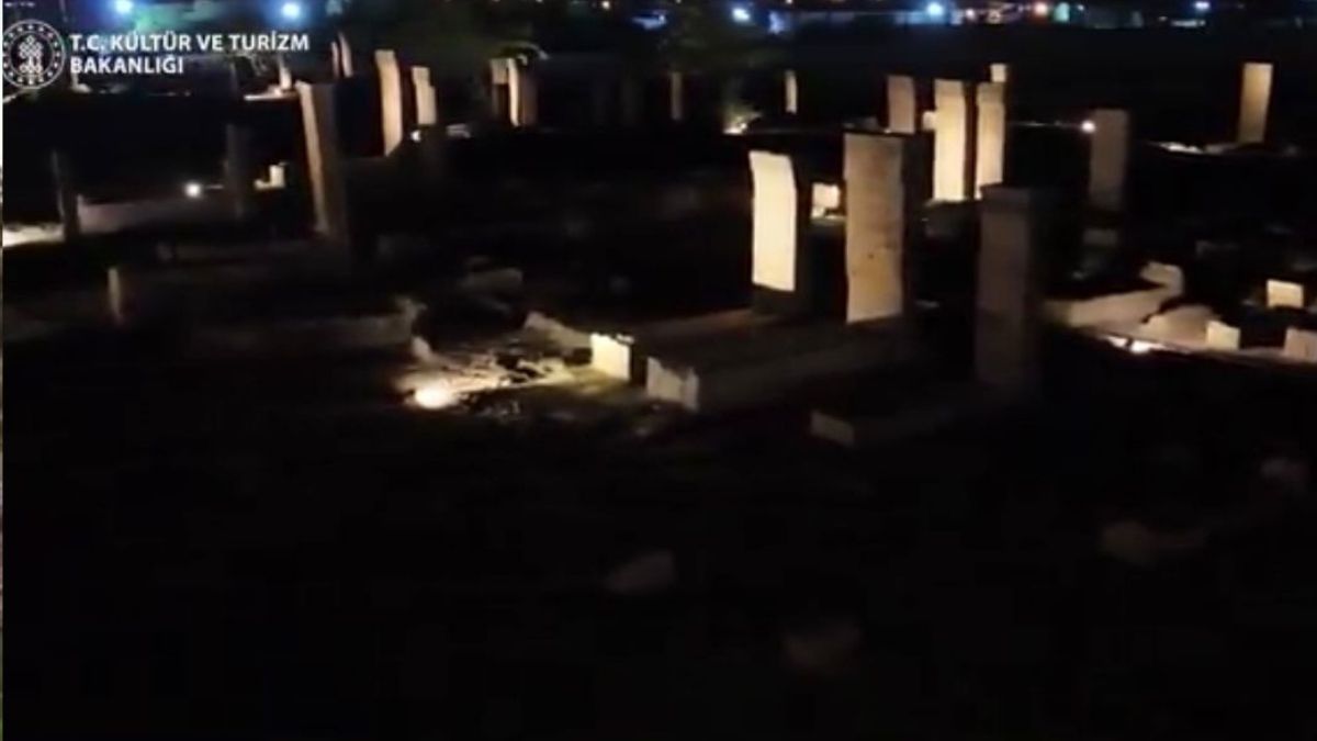 ahlat selçuklu mezarlığı