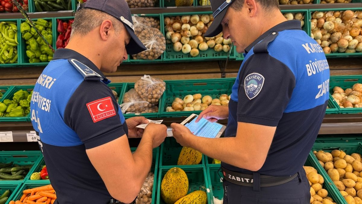 Kayseri Büyükşehir Denetimleri Sıklaştırdı! Zabıta Ekipleri Sahaya Indi (1)