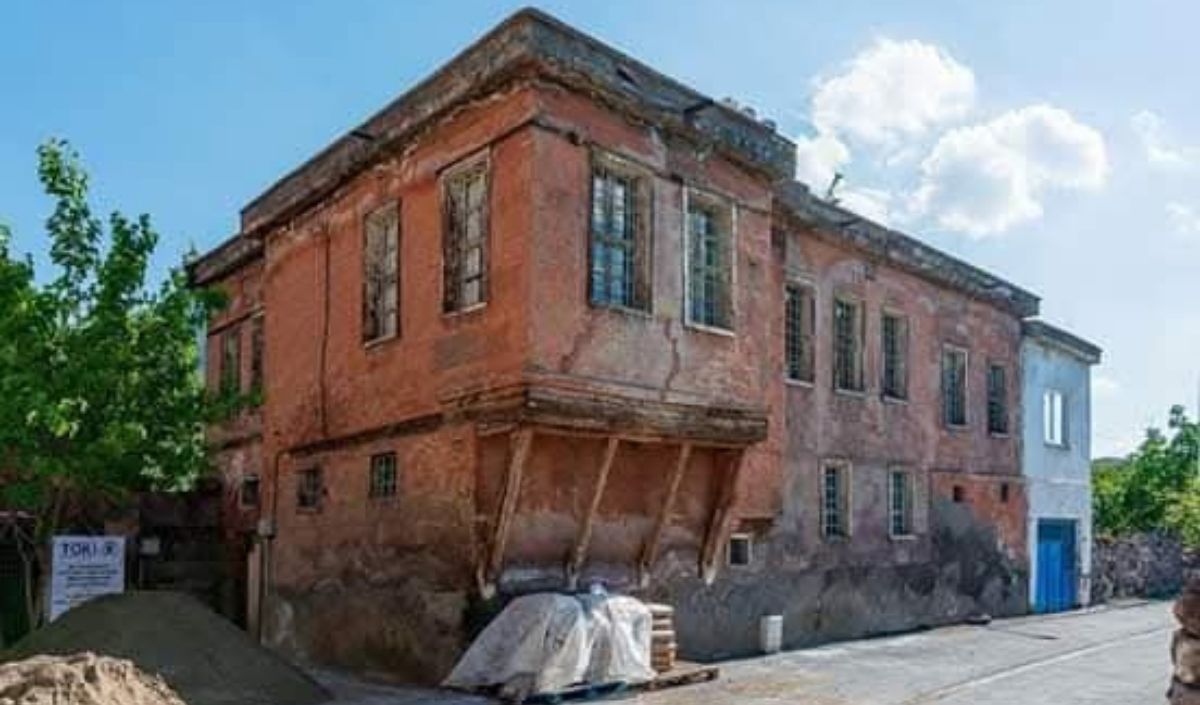 Kayseri’de Tarihi Evlerin Bodrumundaki Gizemli Yapı! Bakın Ne Koyuluyordu (2)