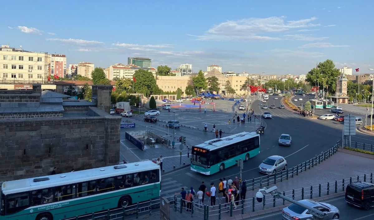 Kayseri'de Toplu Ulaşımda Yeni Dönem! Güzergâhlar Ve Saatler Değişti (2)