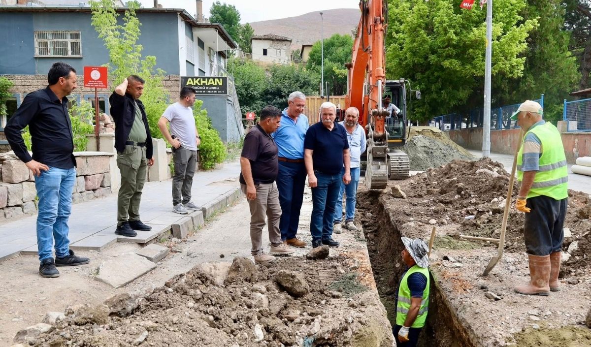 Kayseri’nin O Ilçesinde Değişim Başladı! Başkan Sahada (2)