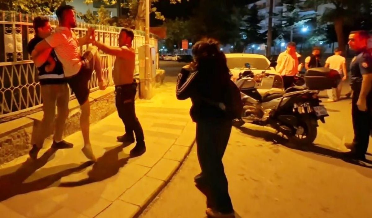 Köprüden Atlamaya Çalıştı! Genç Kadın Erkek Arkadaşından Böyle Kaçtı (1)