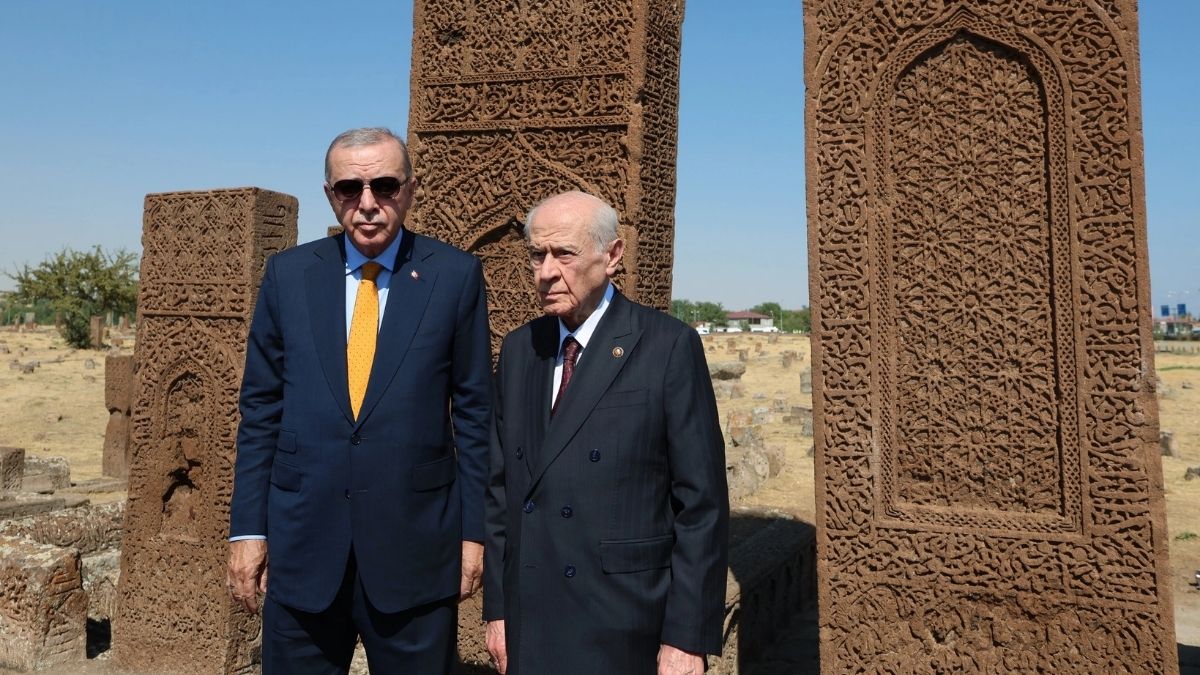Kriz Söylentilerinin Ardından Erdoğan Ve Bahçeli Ahlat’ta Buluştu (5)