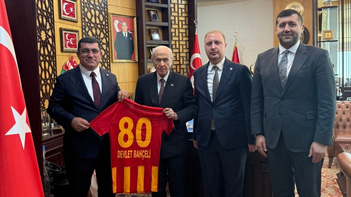 Mahmut Arıkan (6) Yılmaz Akansu