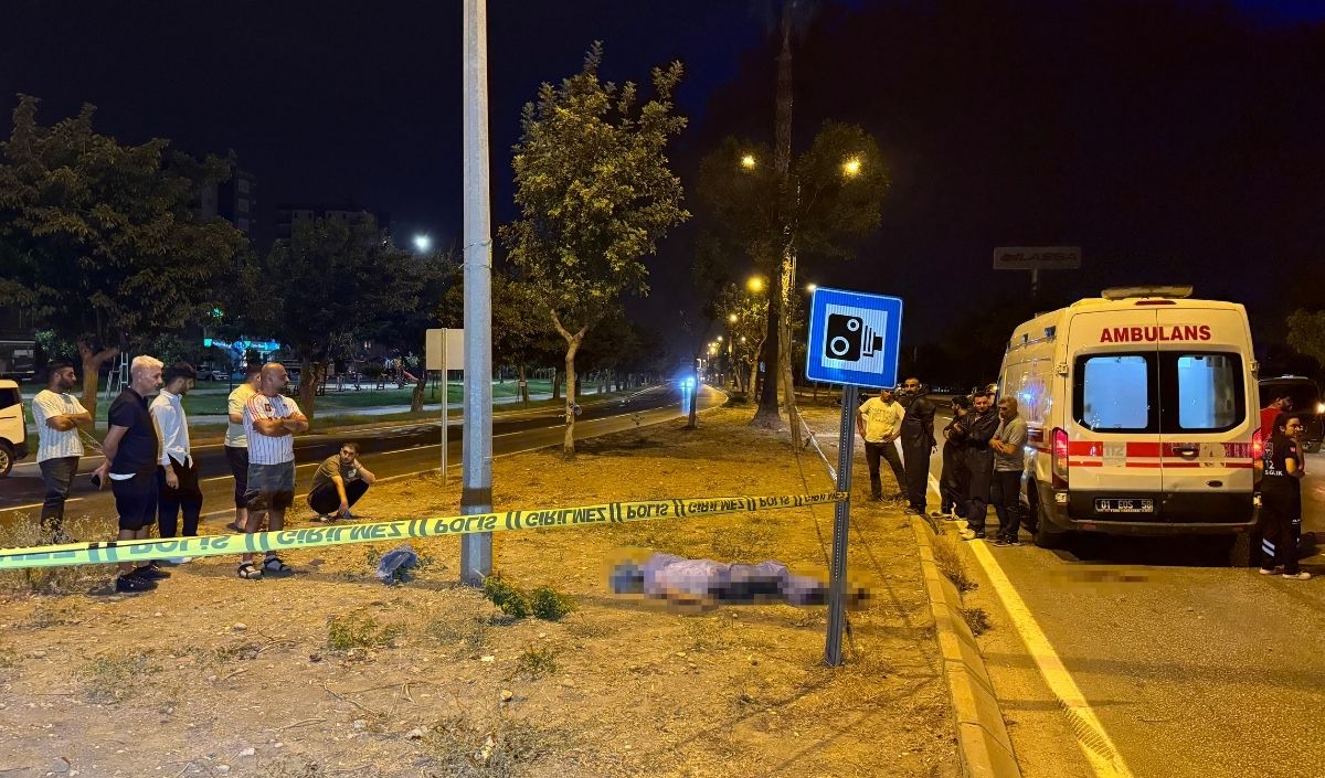 Motosiklet Kazasında Savrulan 20 Yaşındaki Genç Öldü! Arkadaşı Ağır Yaralı (1)