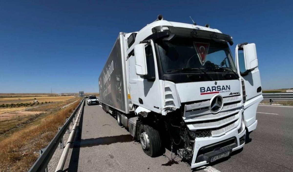 Otoyol'da Feci Kaza 1 Ölü, 3 Yaralı