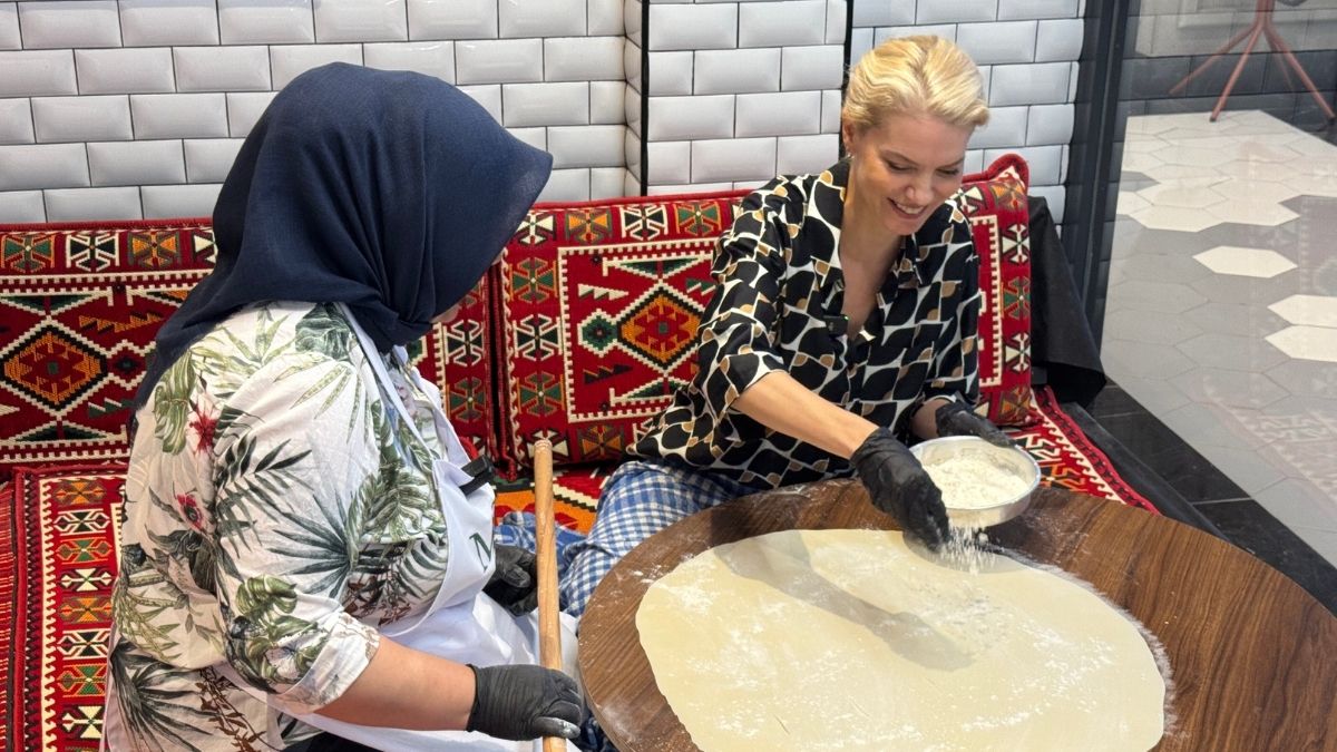 Pelin Çift’ten Kayseri’nin O Merkezine Övgü Dolu Sözler (5)