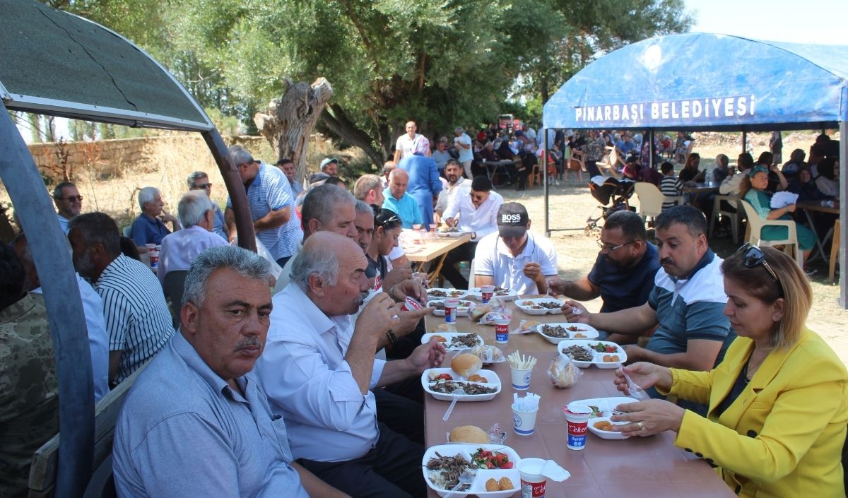 Pınarbaşı’nda 750 Kişi Pilav Şenliğinde Buluştu (1)