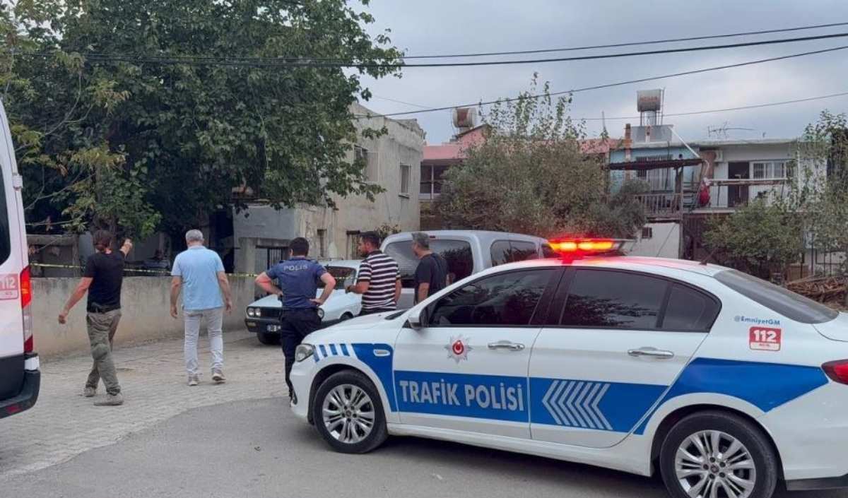 Pompalı Tüfekle Balkondan Ateş Açan Zanlı Polis Ekiplerine De Ateş Etti (2)