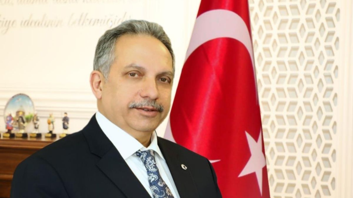 Serdar Çiçek, Mustafa Yalçın’ı Ağır Sözlerle Eleştirdi! (3)