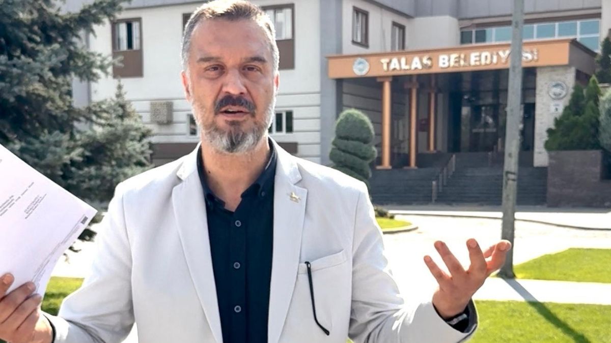 Serdar Çiçek, Mustafa Yalçın’ı Ağır Sözlerle Eleştirdi! (4)