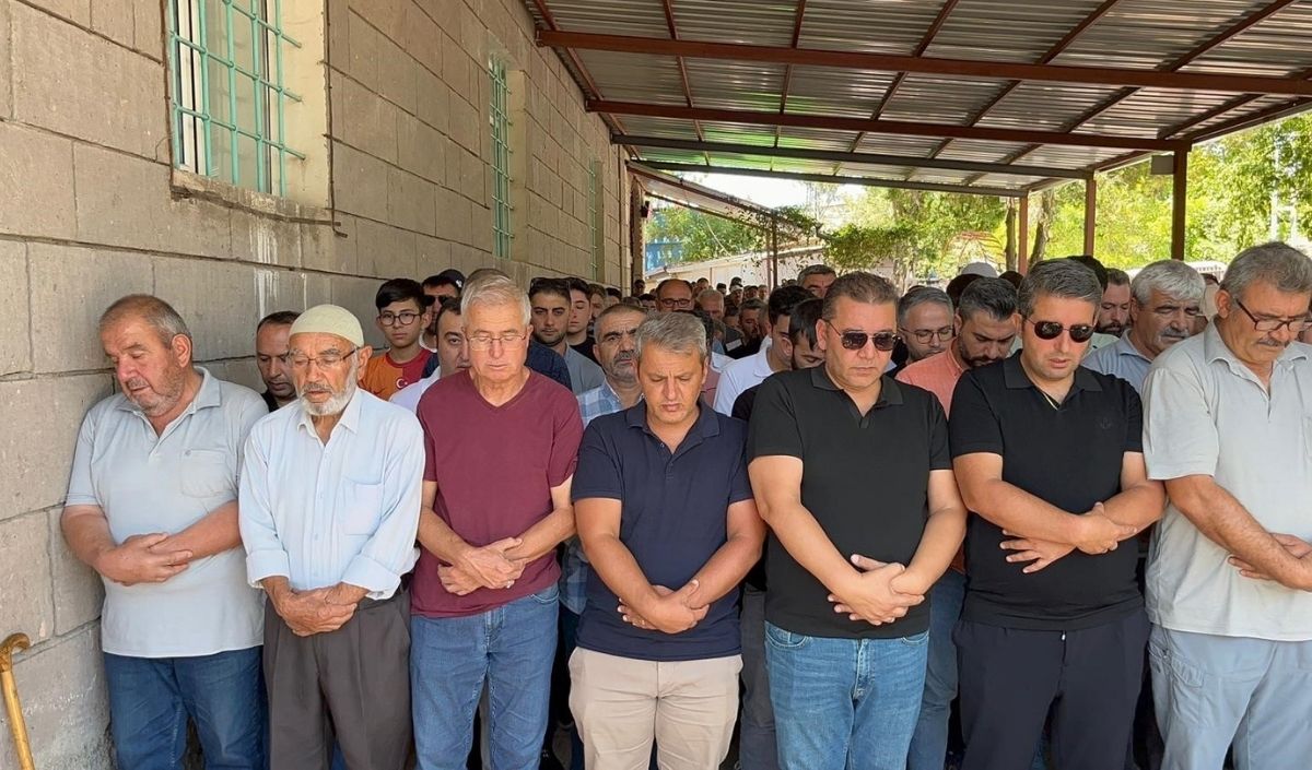 Spor Camiasını Sarsan Ölüm! Susamış Ailesinin Acı Kaybı (1)