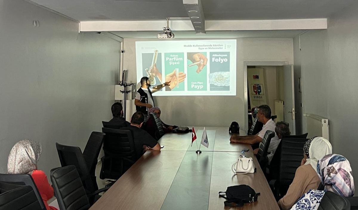 uyuşturucu semineri