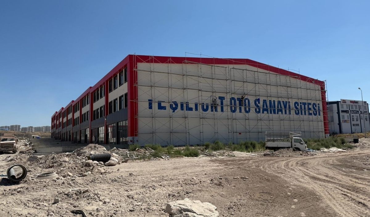 Yeşilyurt Oto Sanayi (1)