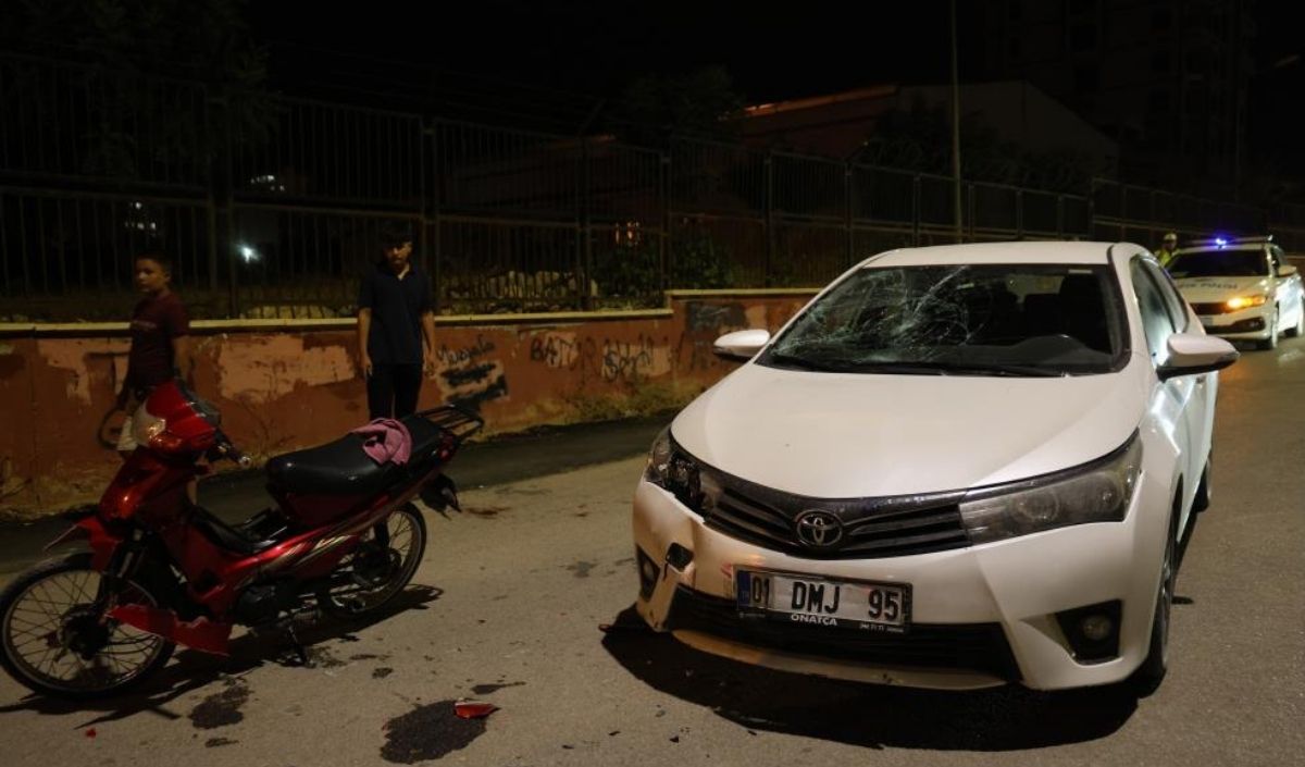 Adana’nın Kozan Ilçesinde Meydana Gelen Trafik Kazasında, Bir Motosiklet Ile (2)