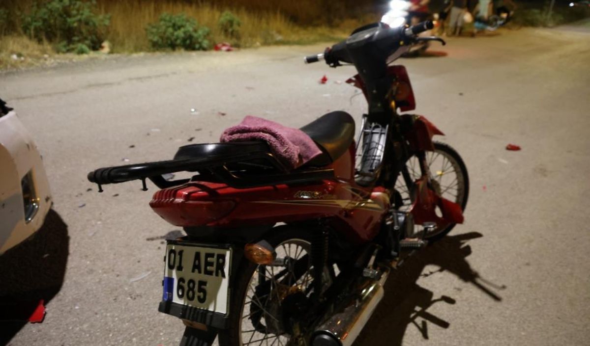 Adana’nın Kozan Ilçesinde Meydana Gelen Trafik Kazasında, Bir Motosiklet Ile (3)